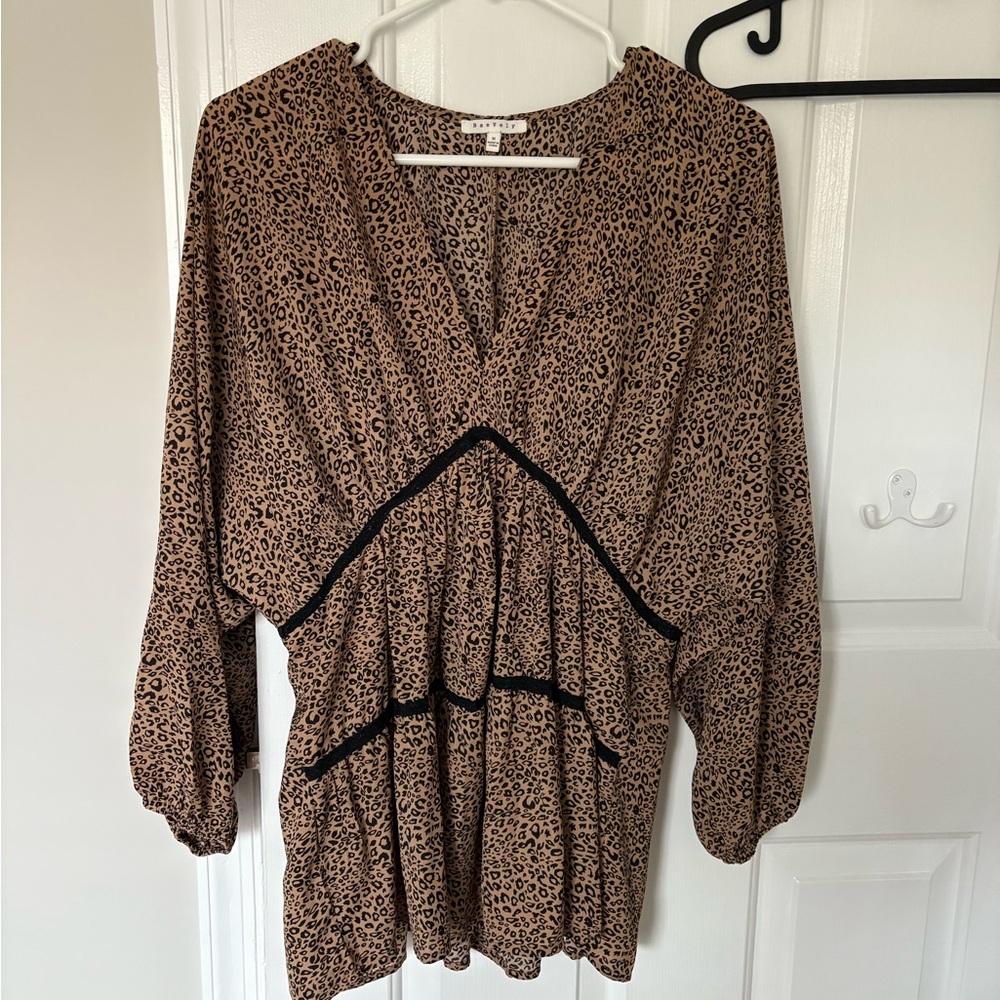 Leopard Print V-Neck Women's Top